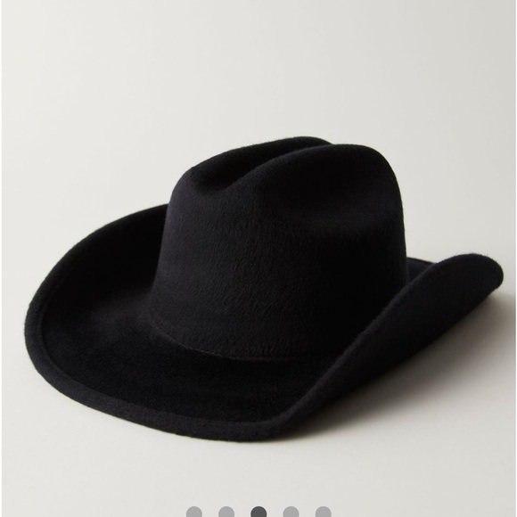 T21. Freepeople Cash Cowboy Hat
O/S - Picture 2 of 4